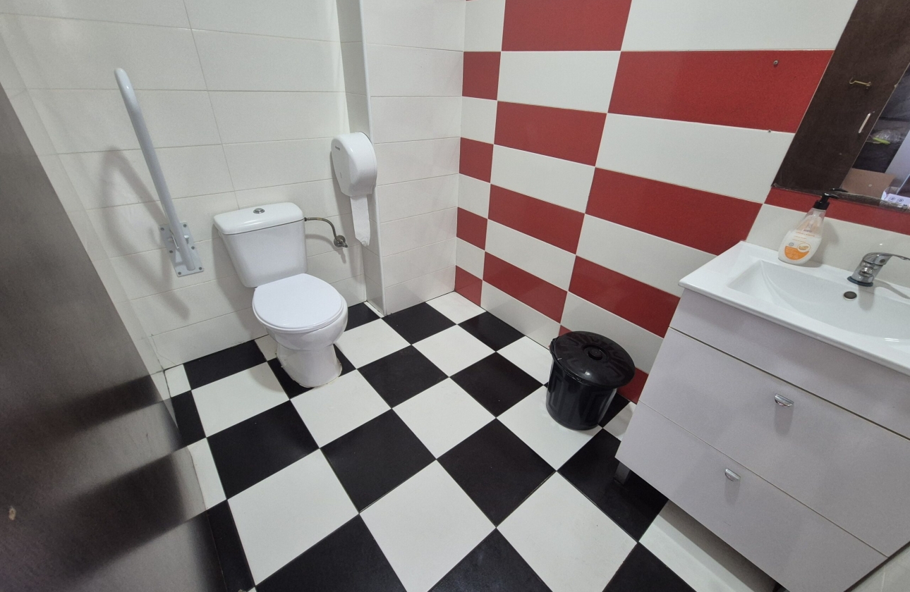 Resale - Commercial Unit - Orihuela Costa - La Zenia