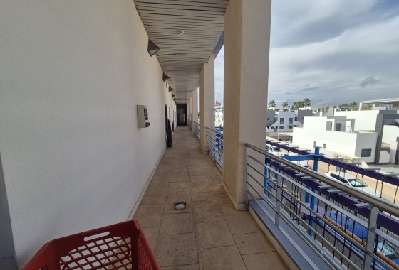 Resale - Commercial Unit - Orihuela Costa - La Zenia