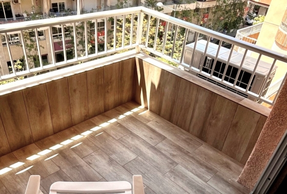 Resale - Apartment - Santa Pola - Puerto