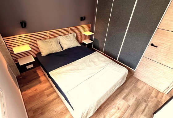 Resale - Apartment - Santa Pola - Puerto