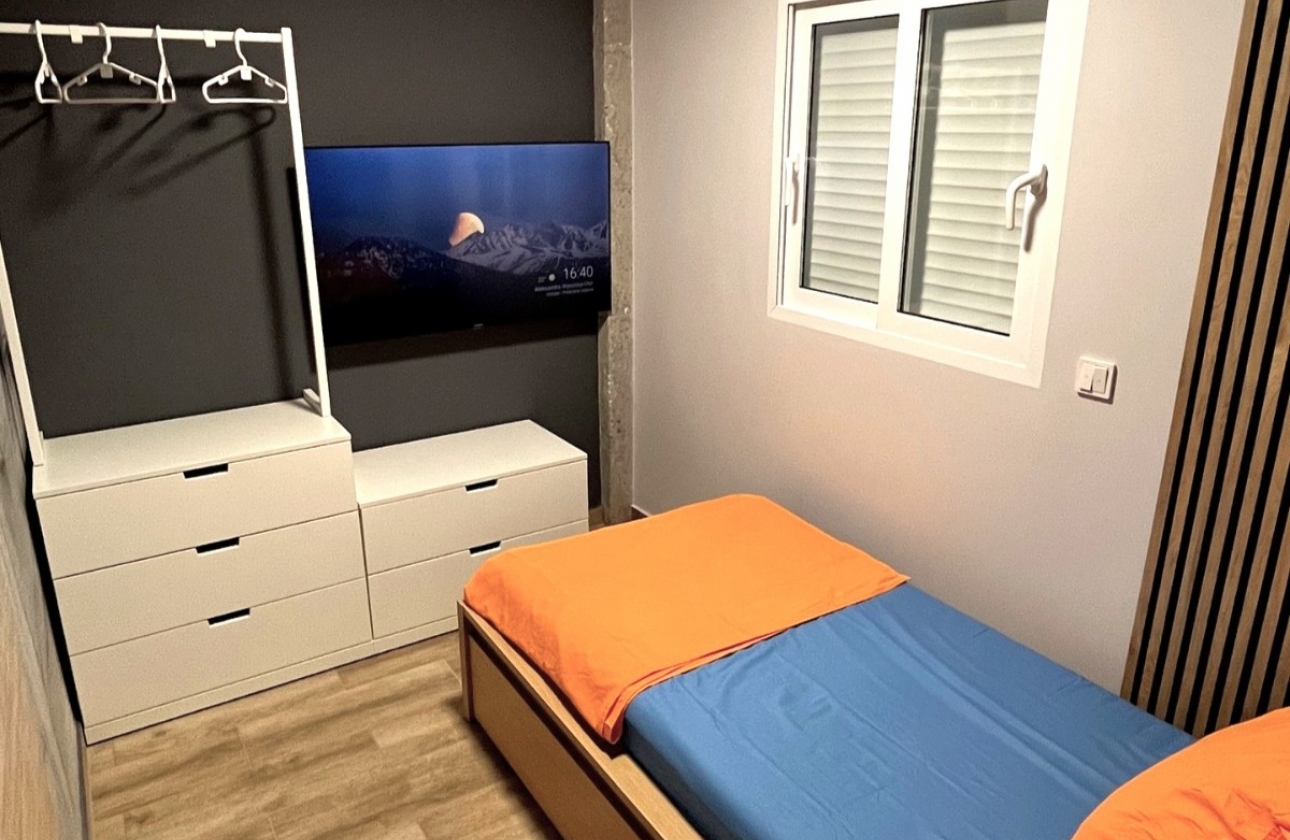 Resale - Apartment - Santa Pola - Puerto