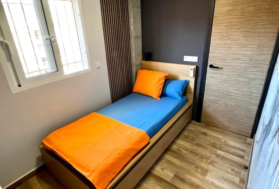 Resale - Apartment - Santa Pola - Puerto