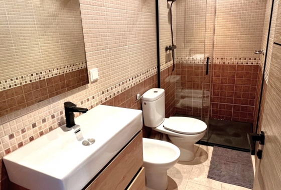 Resale - Apartment - Santa Pola - Puerto