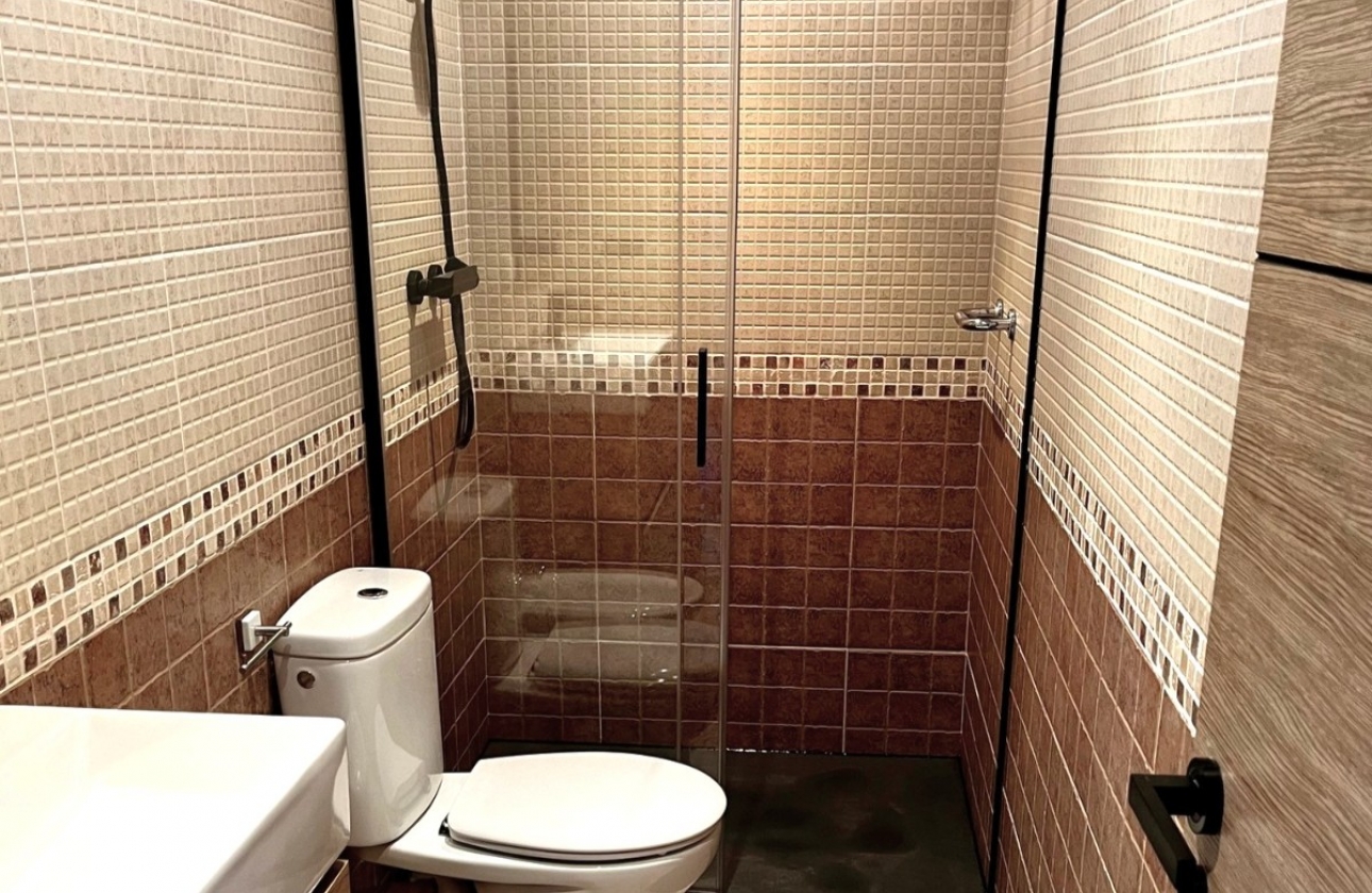 Resale - Apartment - Santa Pola - Puerto