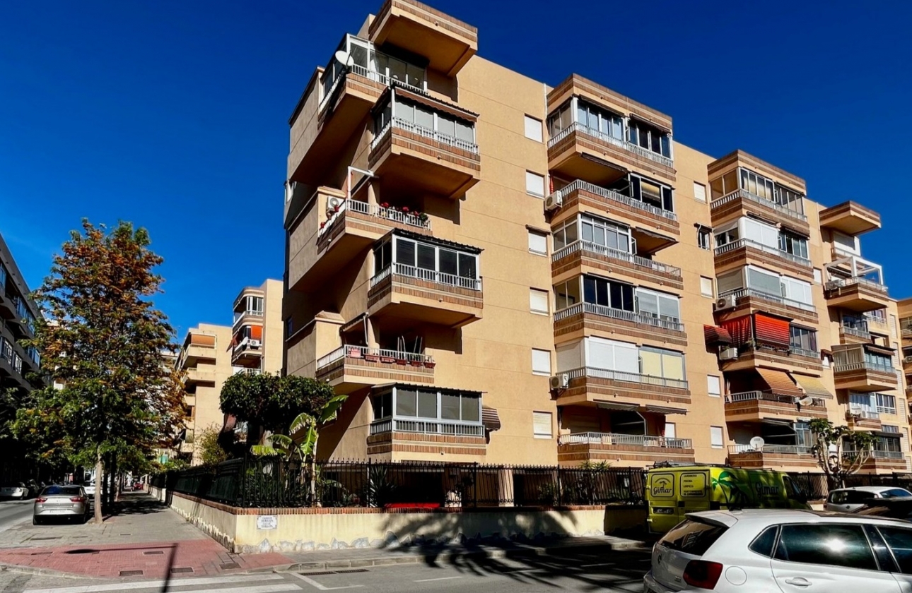 Resale - Apartment - Santa Pola - Puerto