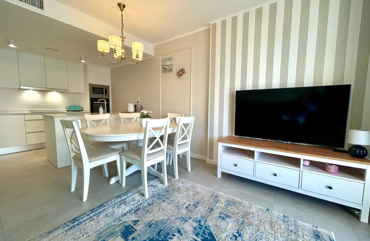 Resale - Apartment - Orihuela Costa - Campoamor