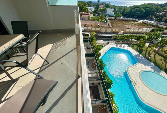 Resale - Apartment - Orihuela Costa - Campoamor