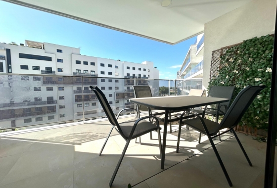 Resale - Apartment - Orihuela Costa - Campoamor