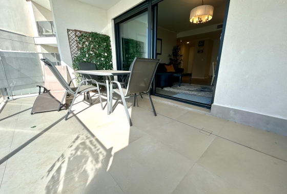 Resale - Apartment - Orihuela Costa - Campoamor