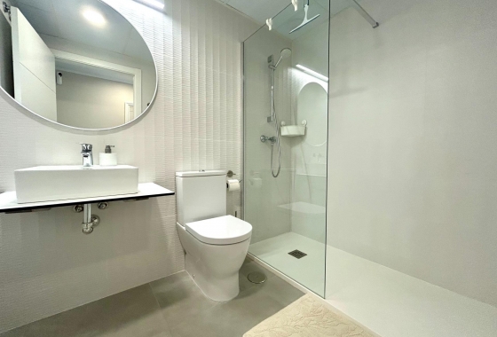 Resale - Apartment - Orihuela Costa - Campoamor