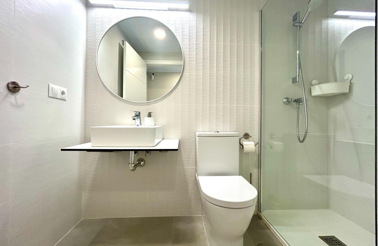 Resale - Apartment - Orihuela Costa - Campoamor