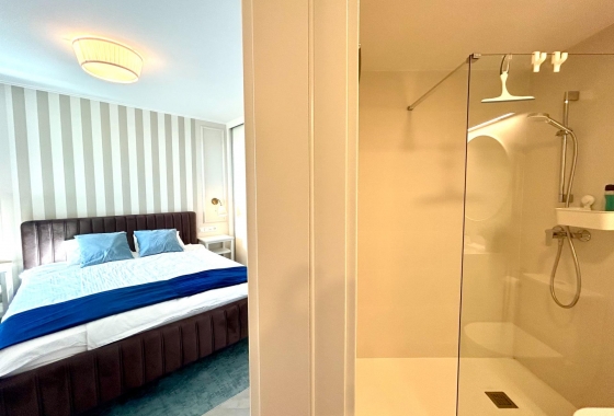 Resale - Apartment - Orihuela Costa - Campoamor