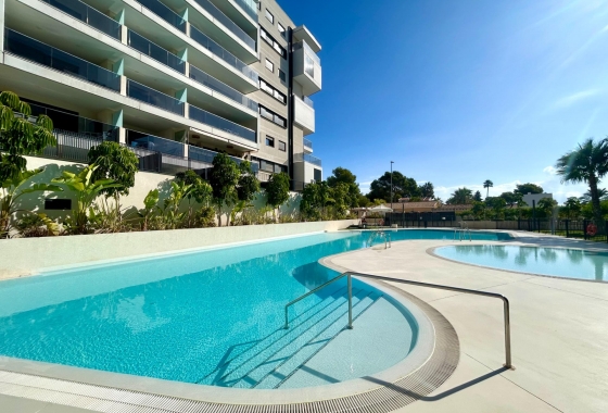 Resale - Apartment - Orihuela Costa - Campoamor