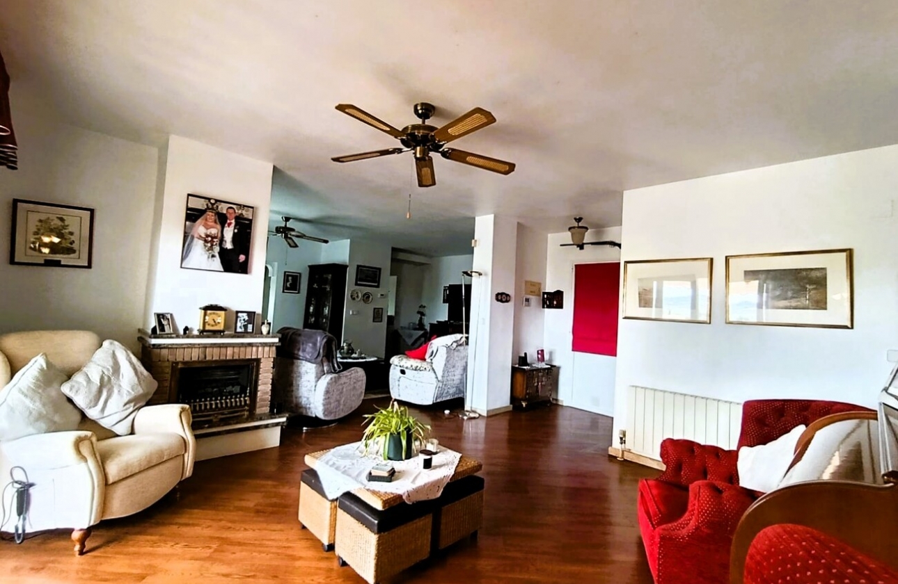 Resale - Villa - Orihuela Costa - Costa Blanca