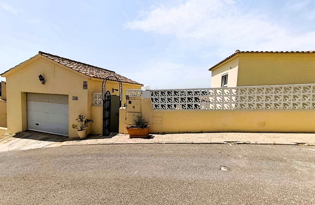 Resale - Villa - Orihuela Costa - Costa Blanca