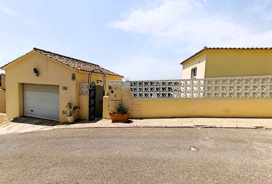Resale - Villa - Orihuela Costa - Costa Blanca