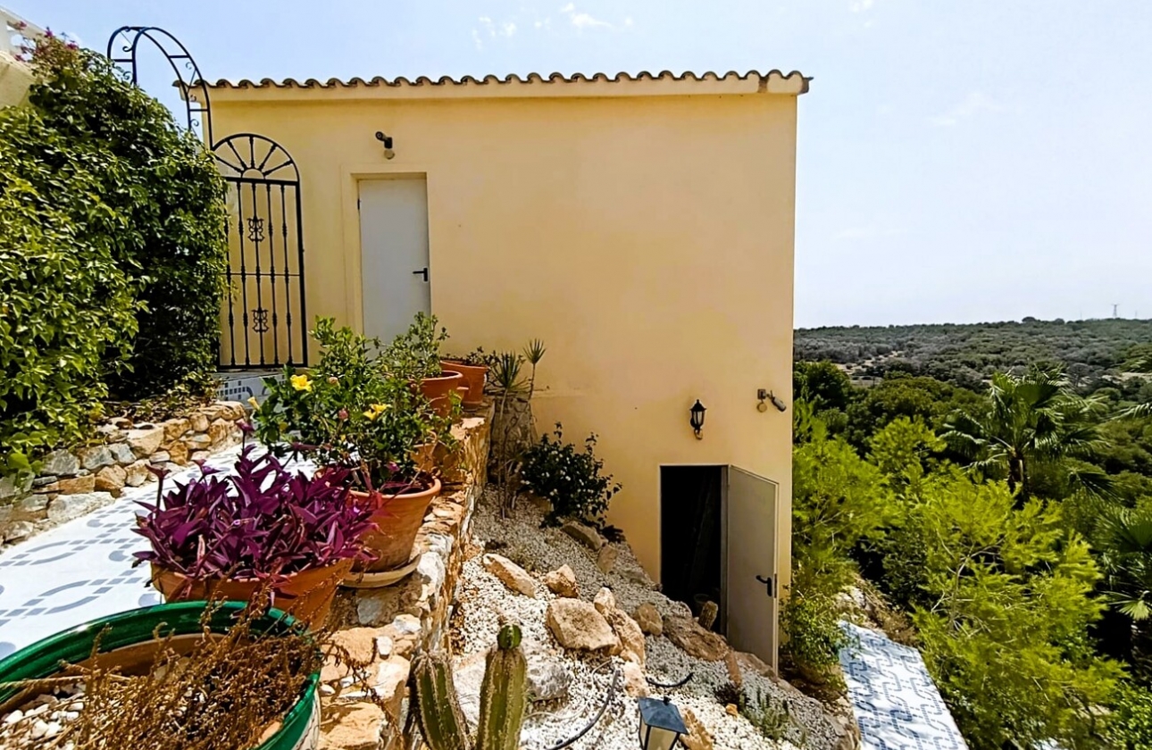 Resale - Villa - Orihuela Costa - Costa Blanca