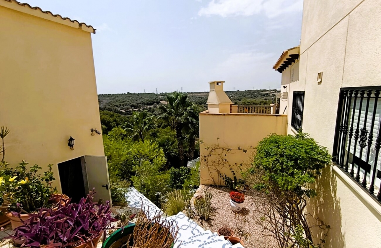 Resale - Villa - Orihuela Costa - Costa Blanca