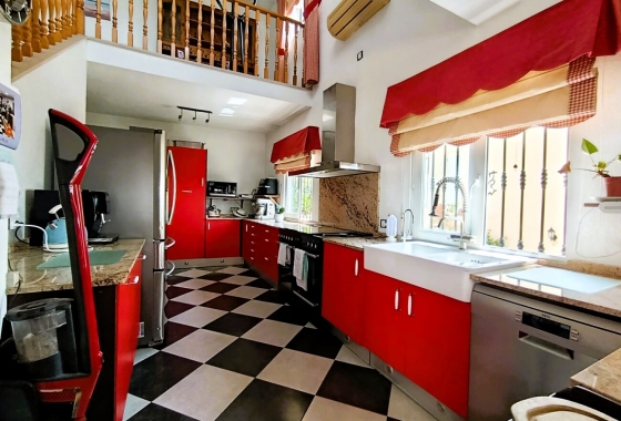 Resale - Villa - Orihuela Costa - Costa Blanca