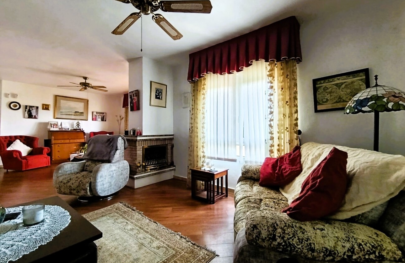Resale - Villa - Orihuela Costa - Costa Blanca