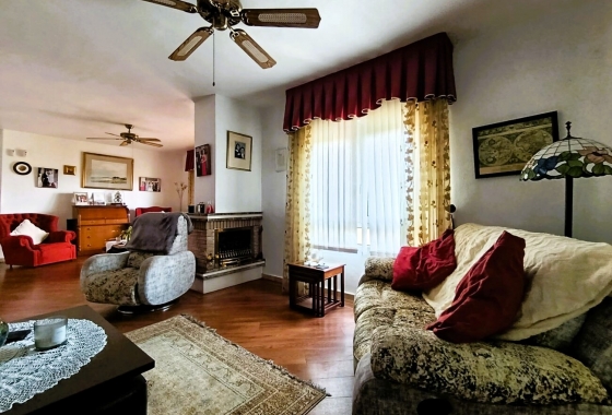 Resale - Villa - Orihuela Costa - Costa Blanca