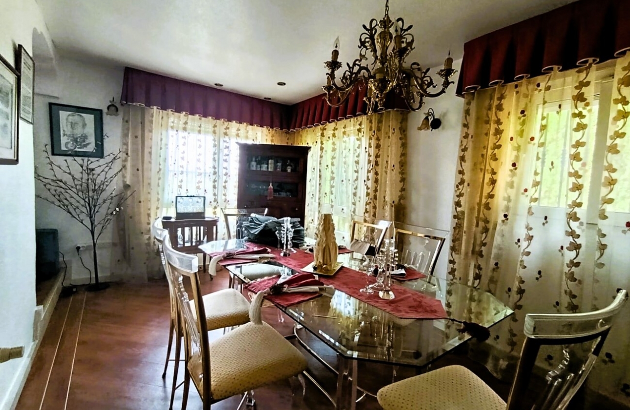 Resale - Villa - Orihuela Costa - Costa Blanca
