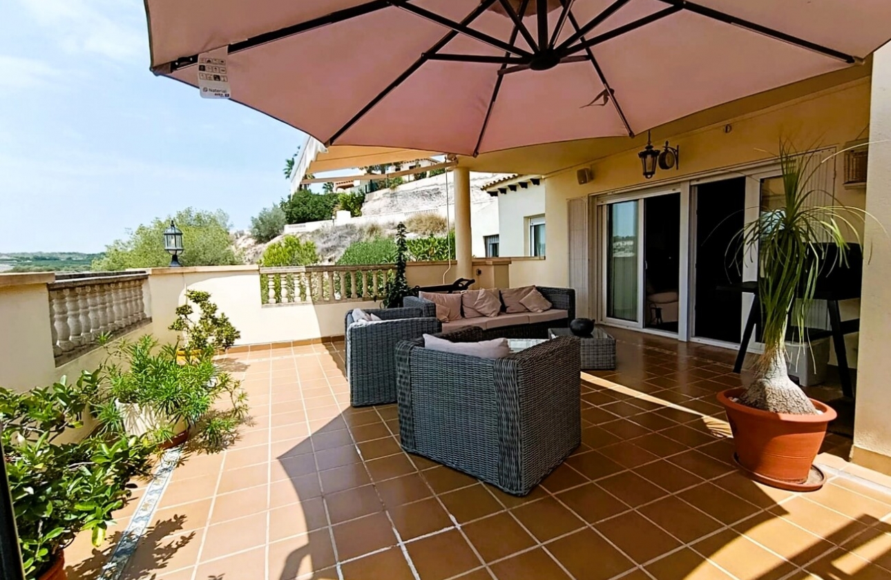 Resale - Villa - Orihuela Costa - Costa Blanca
