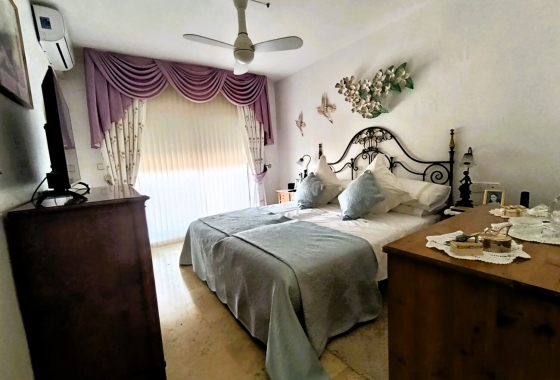 Resale - Villa - Orihuela Costa - Costa Blanca