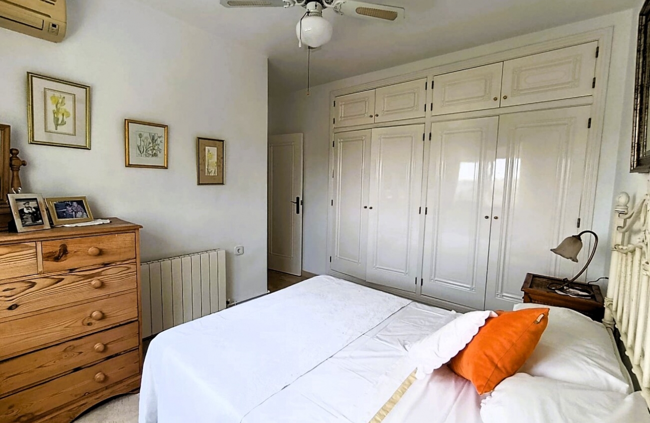 Resale - Villa - Orihuela Costa - Costa Blanca