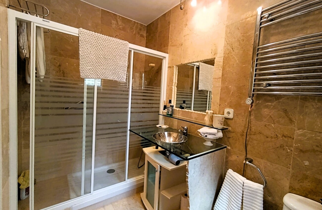 Resale - Villa - Orihuela Costa - Costa Blanca