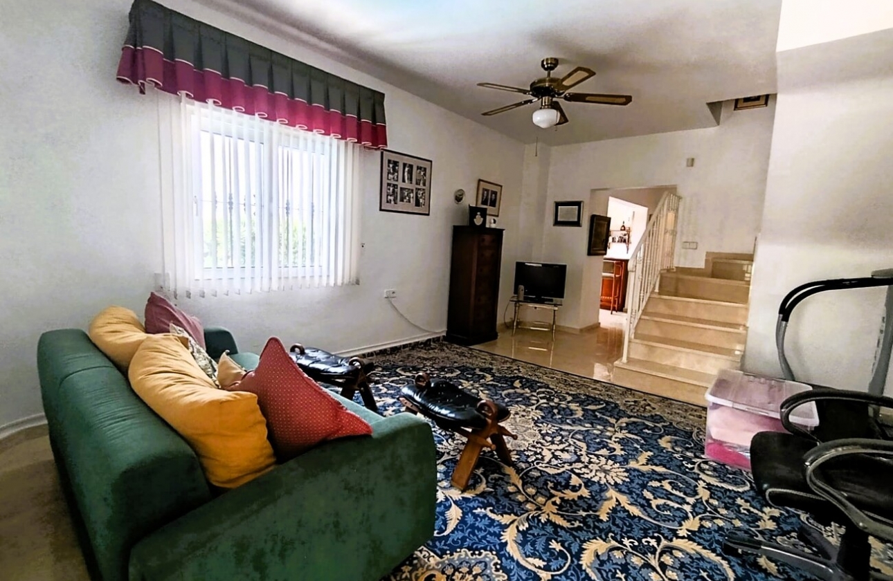 Resale - Villa - Orihuela Costa - Costa Blanca