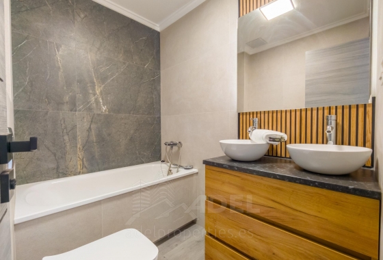 Reventa - Apartment - Torrevieja - Parque de las Naciones