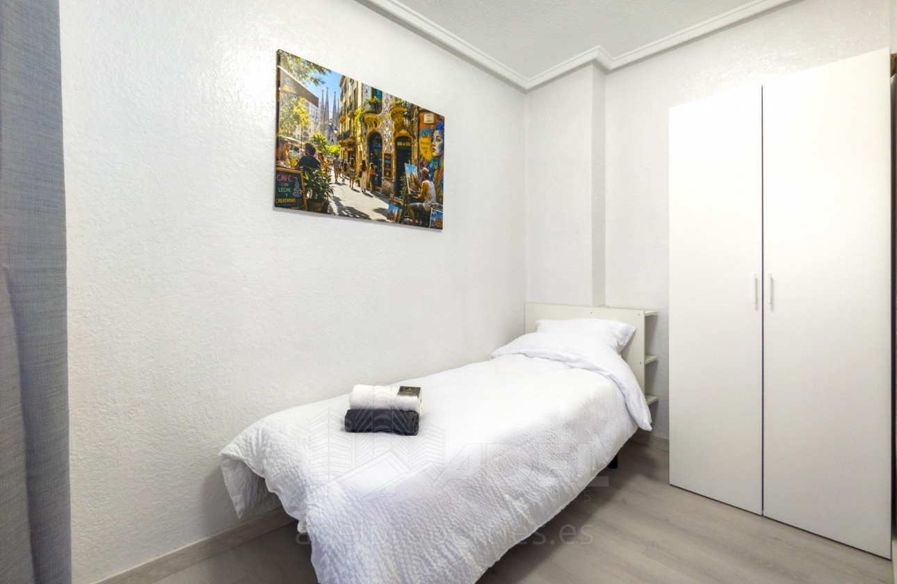 Reventa - Apartment - Torrevieja - Parque de las Naciones