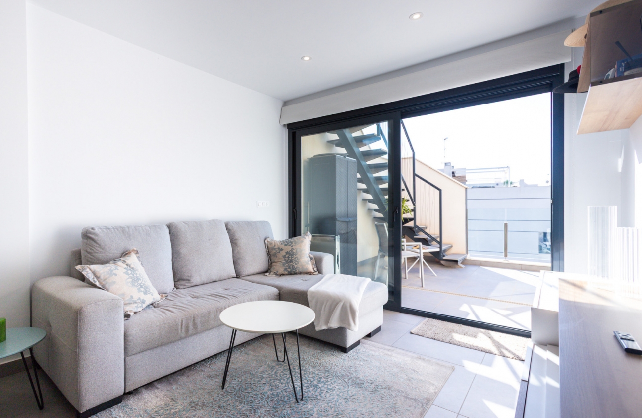 Resale - Apartment - Orihuela Costa - Villamartín