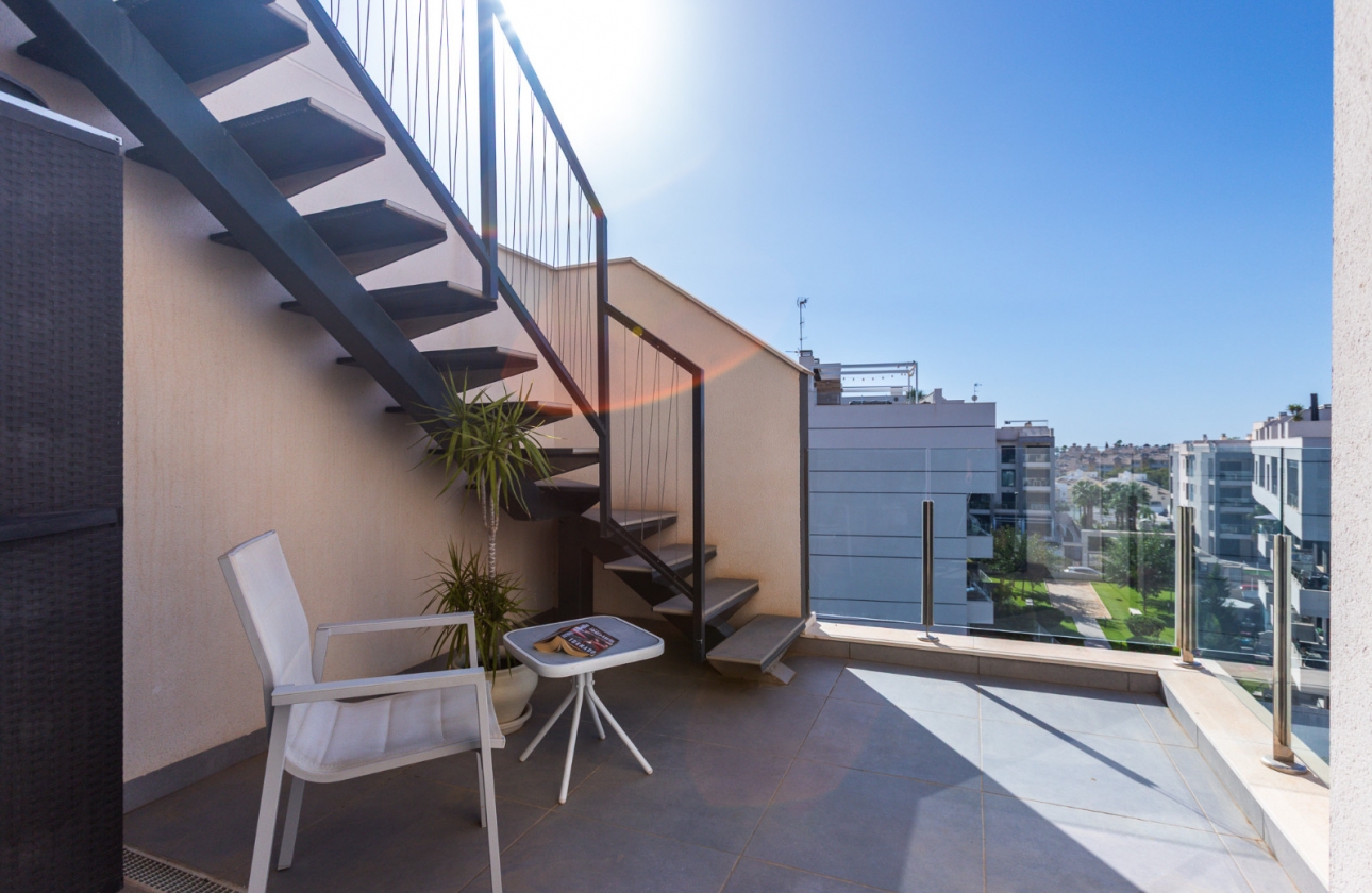 Resale - Apartment - Orihuela Costa - Villamartín