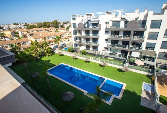 Resale - Apartment - Orihuela Costa - Villamartín