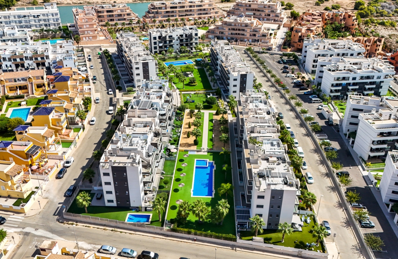 Resale - Apartment - Orihuela Costa - Villamartín