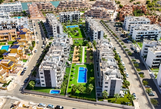 Resale - Apartment - Orihuela Costa - Villamartín