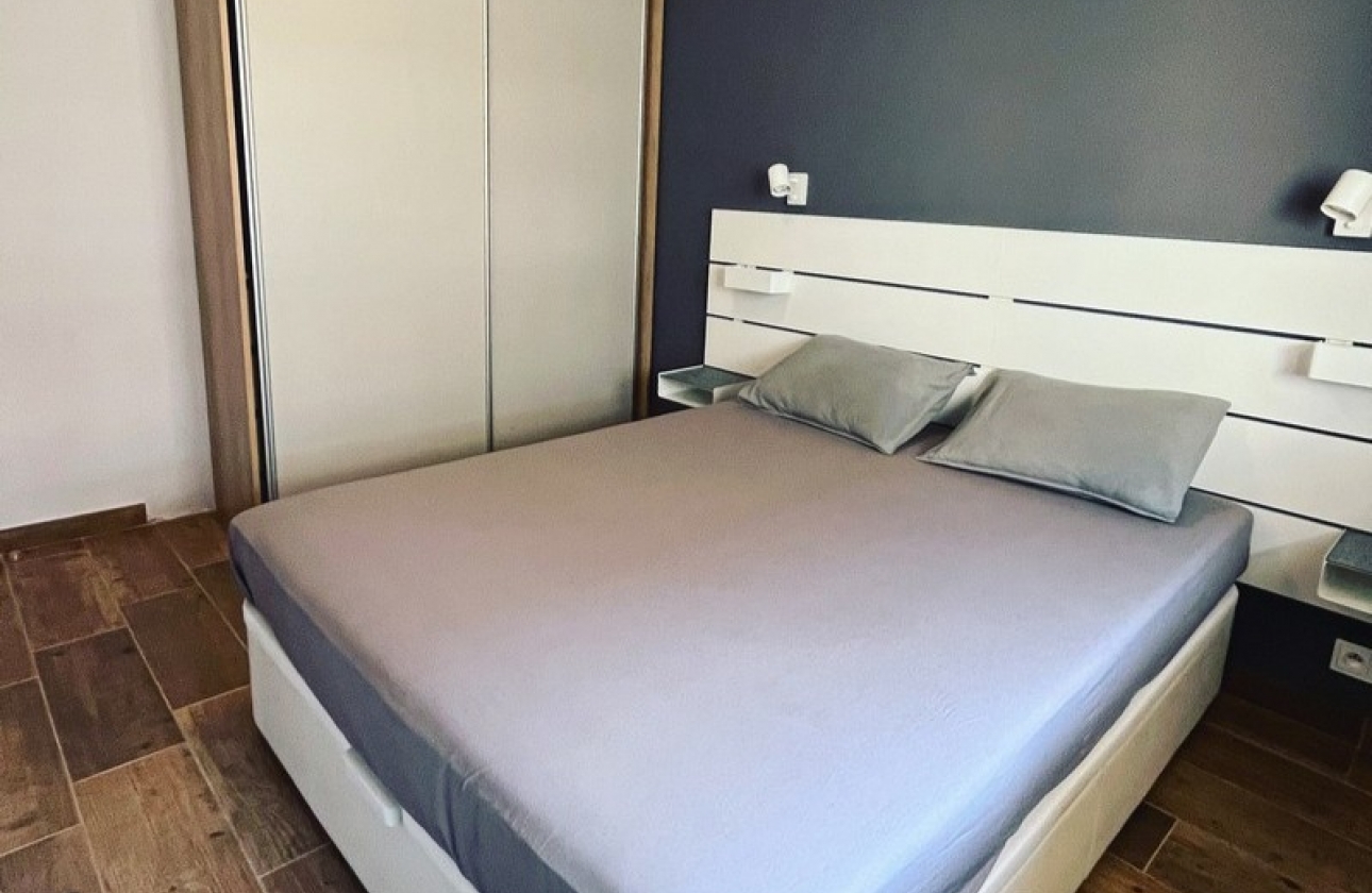 Resale - Apartment - Santa Pola - Gran Playa