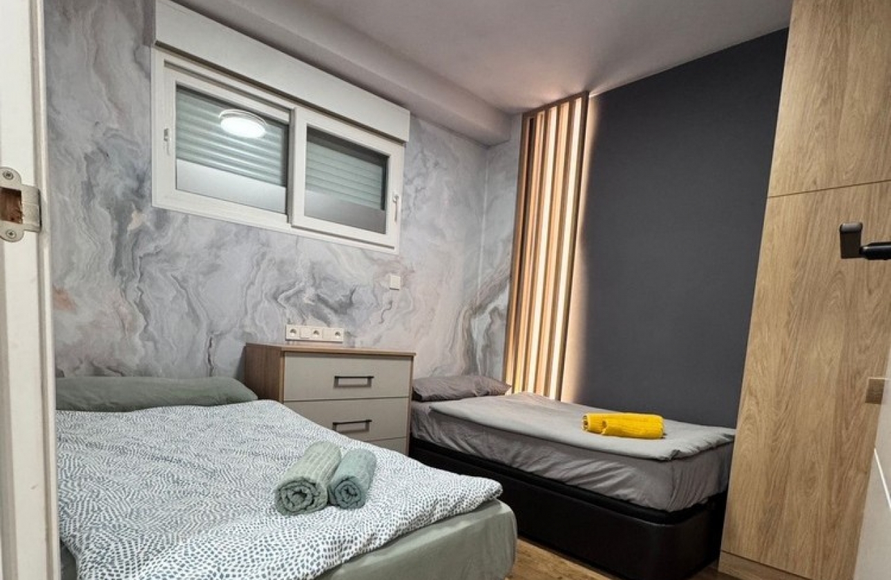 Resale - Apartment - Santa Pola - Gran Playa
