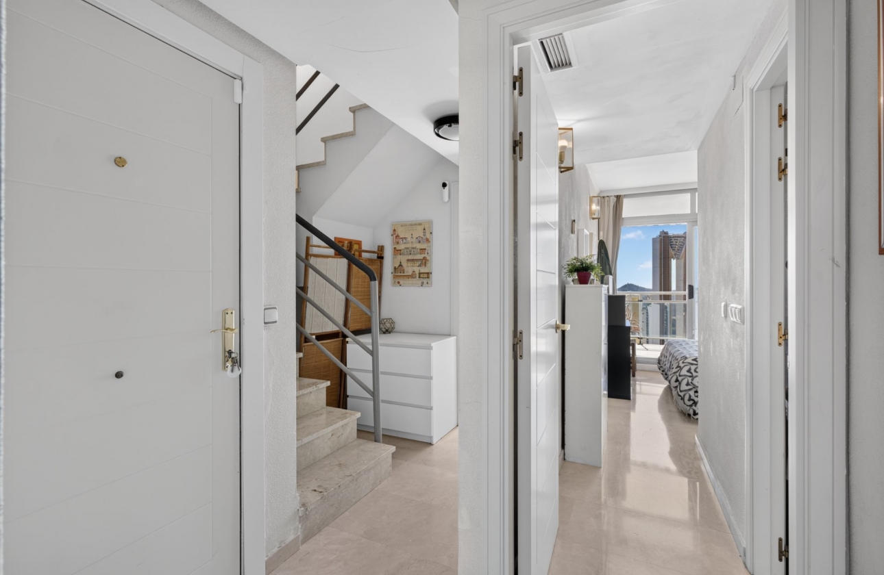 Reventa - Duplex - Benidorm - Calle Presidente Adolfo Suárez