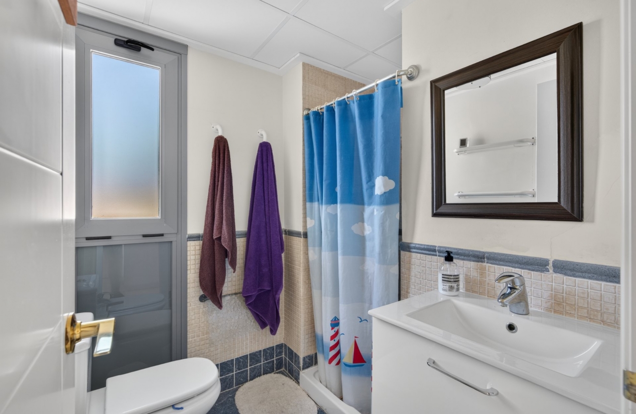 Reventa - Duplex - Benidorm - Calle Presidente Adolfo Suárez