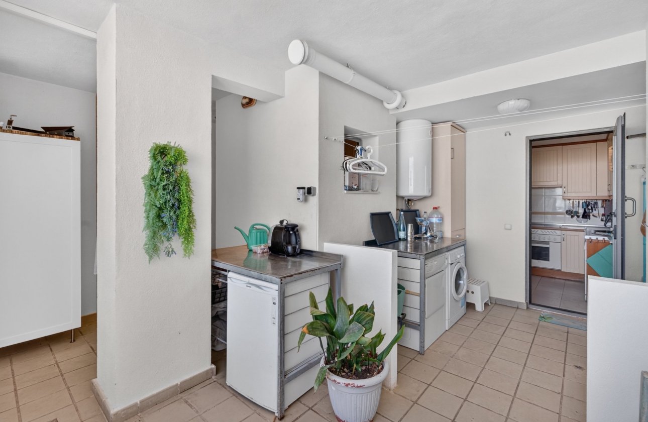 Reventa - Duplex - Benidorm - Calle Presidente Adolfo Suárez