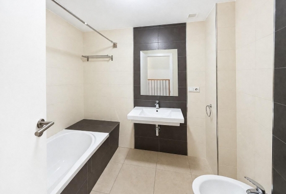 Reventa - Adosado - Torrevieja - Aguas Nuevas