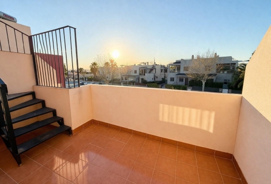 Reventa - Adosado - Torrevieja - Aguas Nuevas