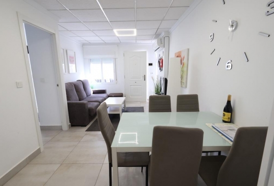 Resale - Bungalow - Torrevieja - La Siesta - El Salado -  Torreta