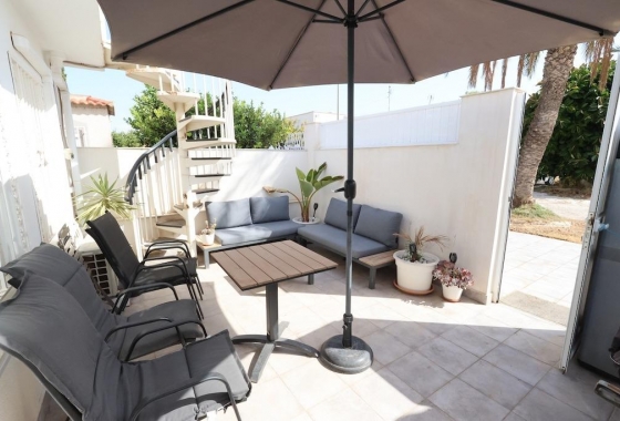 Resale - Bungalow - Torrevieja - La Siesta - El Salado -  Torreta