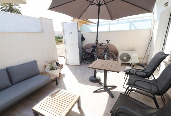 Resale - Bungalow - Torrevieja - La Siesta - El Salado -  Torreta