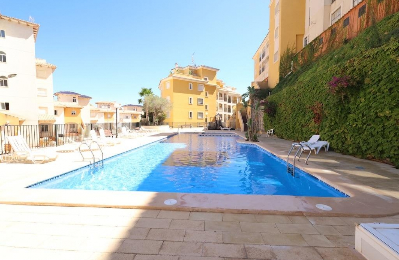 Resale - Apartment - Orihuela Costa - Campoamor