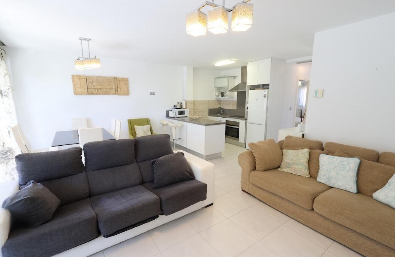 Resale - Apartment - Orihuela Costa - Campoamor